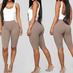 Valentina Ribbed Biker Shorts - Mocha